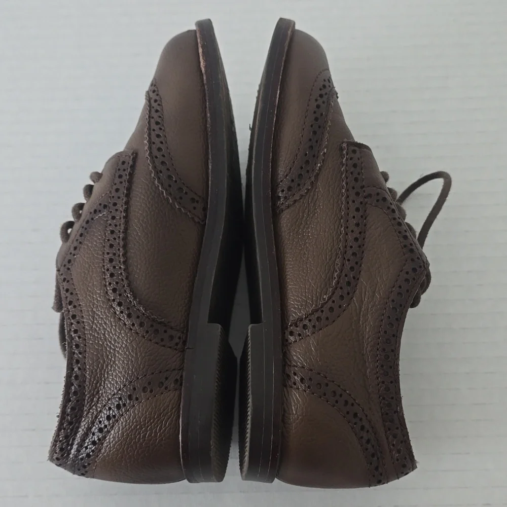 Janie and Jack Leather Wing Tip Shoe Boys sz. 10